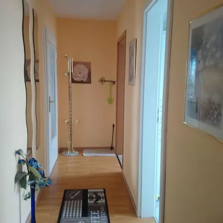 Apartment In 30354 *